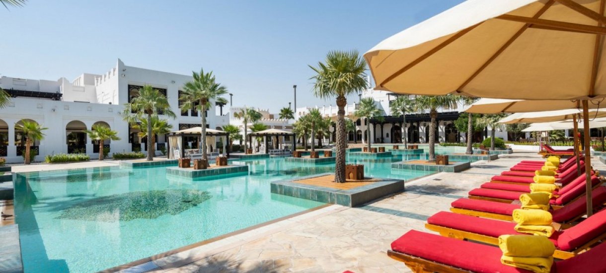 Sharq Village & Spa allasalue Sharq Village & Spa allasalue